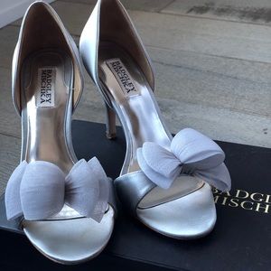 Badgley Mischka satin heels